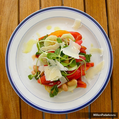 Рецепт диетического блюда – Салат из помидор и фасоли