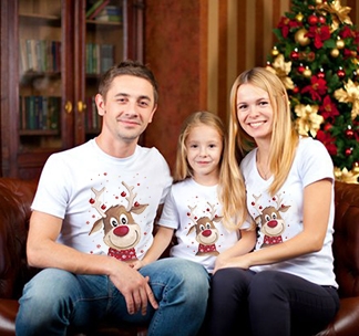 Новогодние семейные футболки С оленем -2 - фото