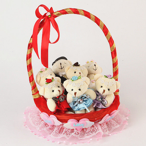 Букет в корзине из игрушек Букет в корзине из игрушек