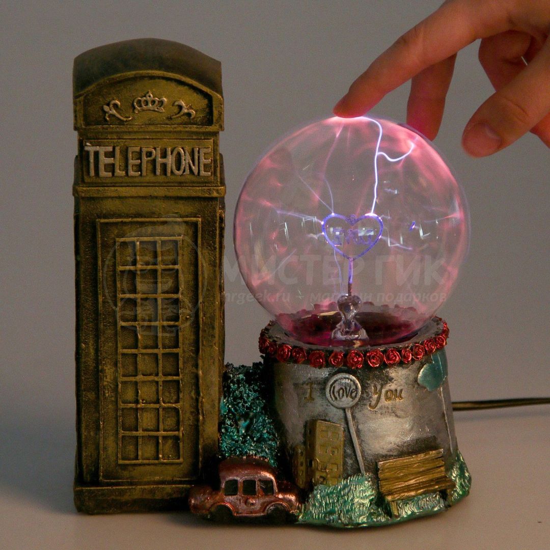 Плазменный шар Лондонская телефонная будка - фото