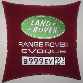 Автомобильная подушка с «именной» вышивкой Land Rover - фото