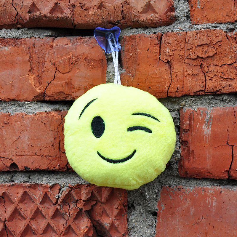 Игрушка-смайлик Emoji Winking Emoji 11 см на присоске - фото