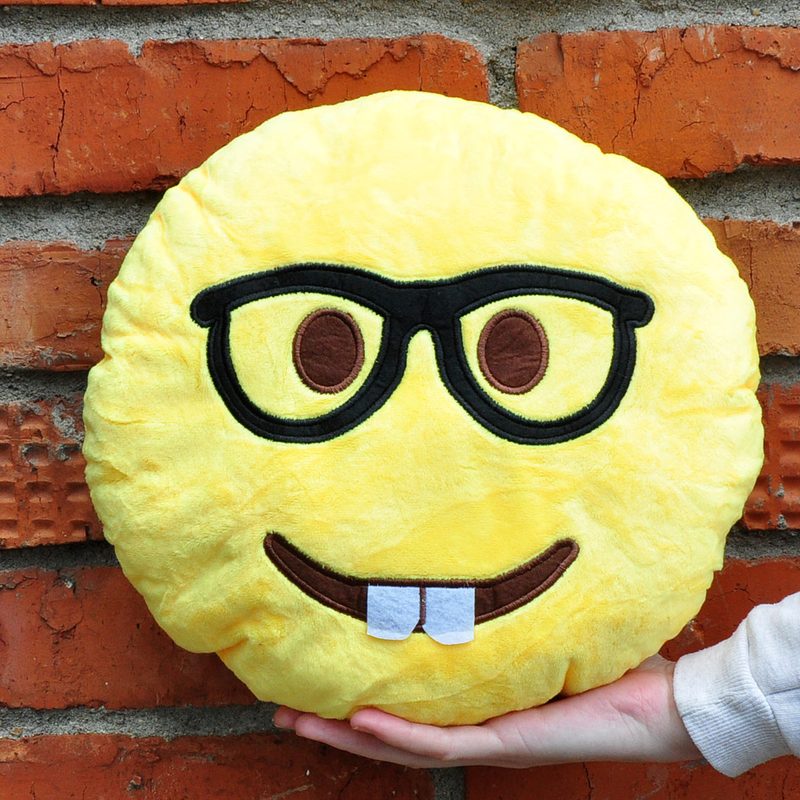 Подушка Emoji Fonk 27 см - фото