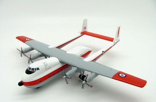 Модель самолета Armstrong Whitworth AW.660 Argosy 1/200 AV2ARG010 - фото