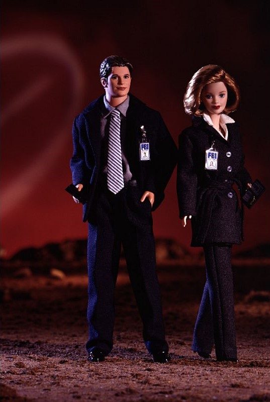 Набор кукол Barbie The X-Files Giftset (Барби и Кен Секретные материалы) - фото