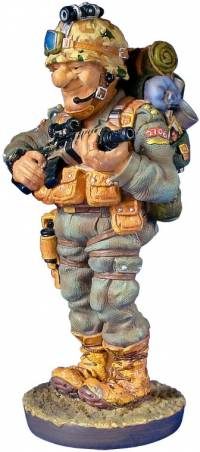 Скульптура Военный - фото