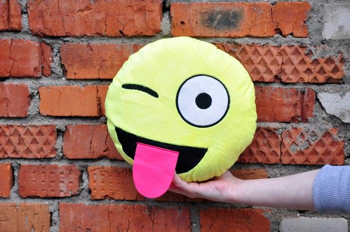 Подушка Emoji Crazy Face Emoji 27 см - фото