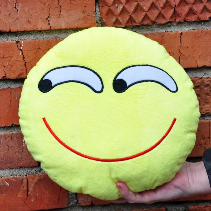 Подушка Emoji Happy 27 см - фото