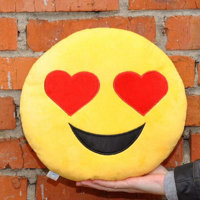 Подушка Emoji Heart Eyes Emoji 27 см ярко-желтая - фото