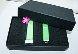 Набор 4 (U-PK023, Z009, PL003) (черный, 119х195*45, зеленый на 2600 mah, зеленый с чипом 16 гб) - фото