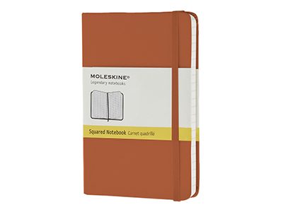 Записная книжка Moleskine Classic (в клетку) в твердой обложке, Pocket (9×14см), оранжевый коралл - фото