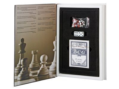 Набор «Книга Игр» c афоризмами знаменитых людей об игре: шахматы, нарды, кости, колода карт - фото
