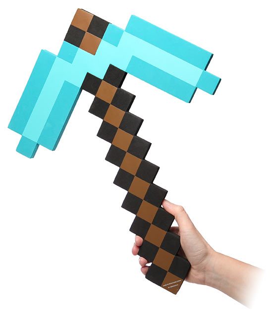 Алмазная кирка из Minecraft - фото