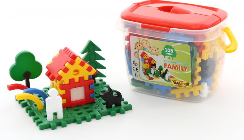 Конструктор Семья (108 элем. в ведёрке) - фото