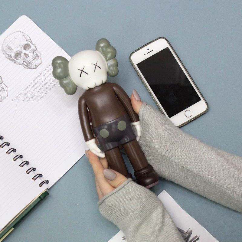 Kaws Mini (кофейный) - фото