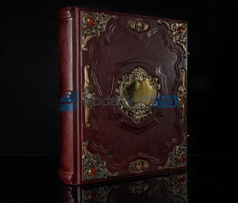 Подарочная родословная книга Ювелирная из натуральной кожи, с накладкой (бордовая) - фото