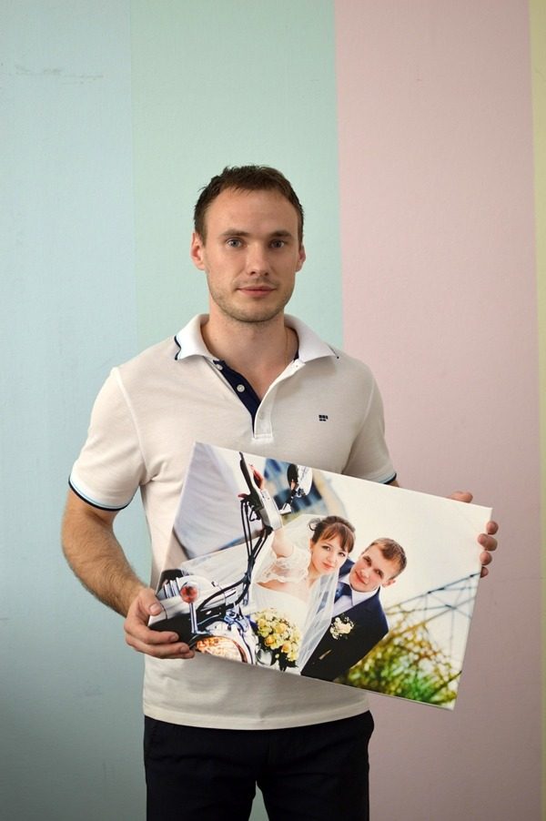 Молодежное фото на холсте - фото