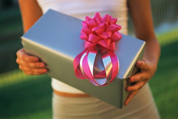 Подарочный сертификат Приглашение на любые услуги в салоне XXI век - фото