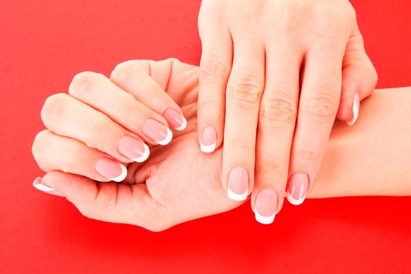 Подарочный сертификат Маникюр + френч-покрытие гель-лаком GELERATION - фото