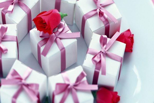 Подарочный сертификат Приглашение на любые услуги в салоне ЭКСКЛЮЗИВРЕЛАКС - фото