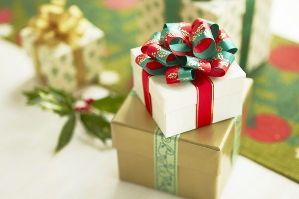 Подарочный сертификат Приглашение на любые услуги в салоне красоты Аura New - фото