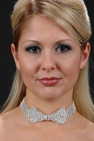 Украшение на шею Галстук-бабочка - фото