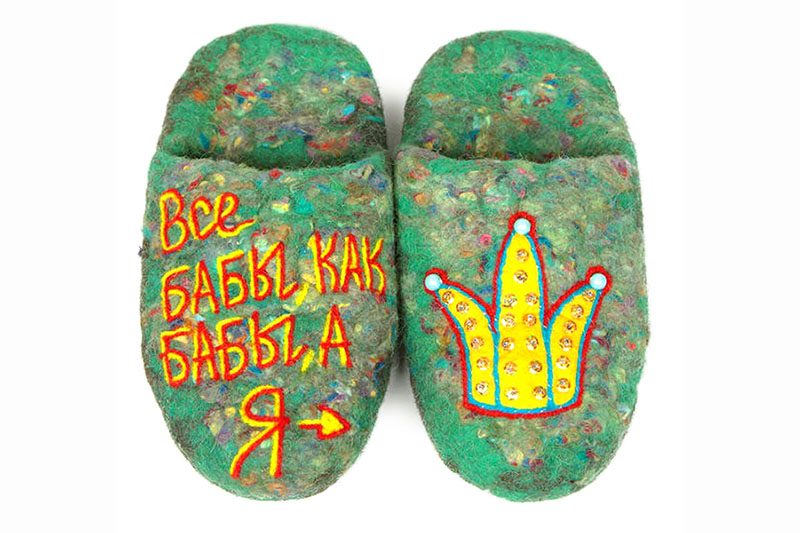 Пара тапочек - фото