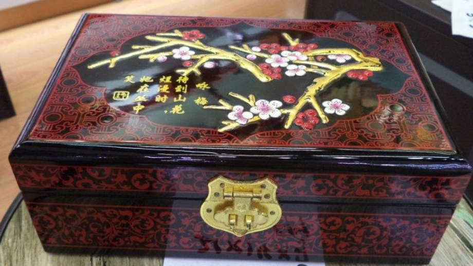 Китайская шкатулка сюжет. Китайская шкатулка сюжет. Древняя китайская шкатулка чжоу. Древняя китайская шкатулка чжоу. Корейская лаковая миниатюра najeon chilgi.
