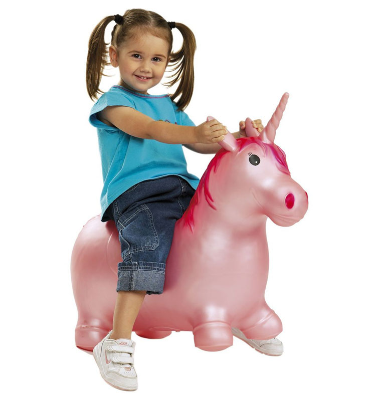 Каталка стром игрушка с шестеренками. Smoby cotoons с шариками. Игрушка на которой сидят. Сортер little tikes. Тряпичная кукла с розовыми волосами.