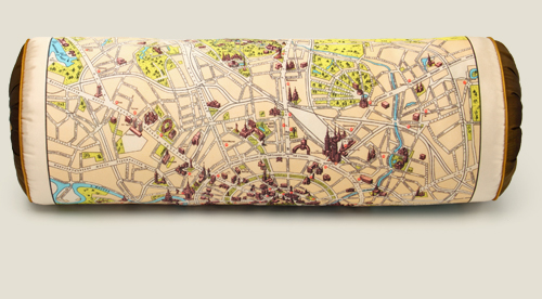 подушка старая москва. подушка старая москва. старая москва дом пашкова. старая подушка. панна подушки вышивка крестом.