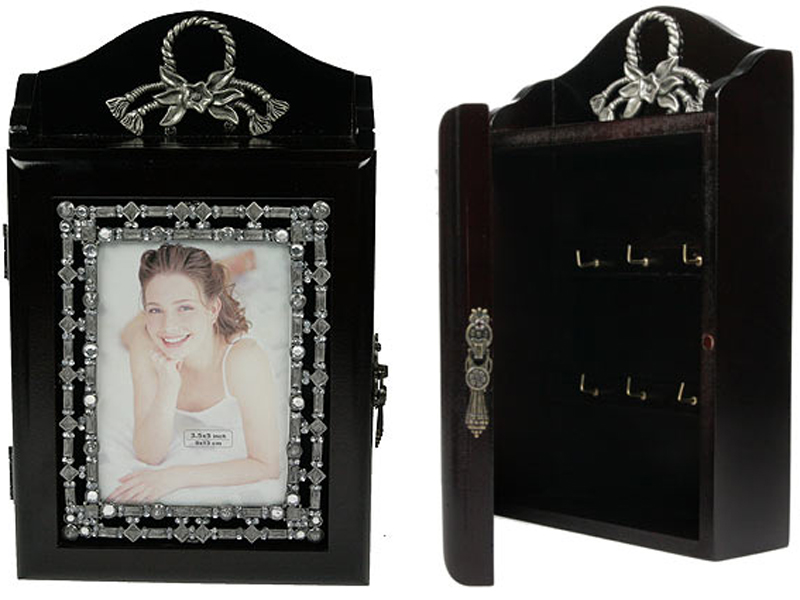 Фоторамки ключница. Ключница деревянная классические. Фоторамки ключница. Ключница настенная из фоторамки. Орнамент для ключницы.