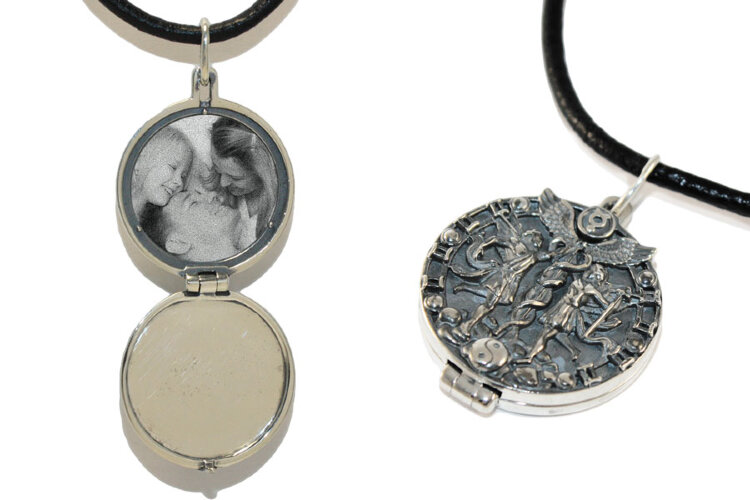 Серебряный открывающийся кулон/медальон знак зодиака Близнецы под фото внутри - фото