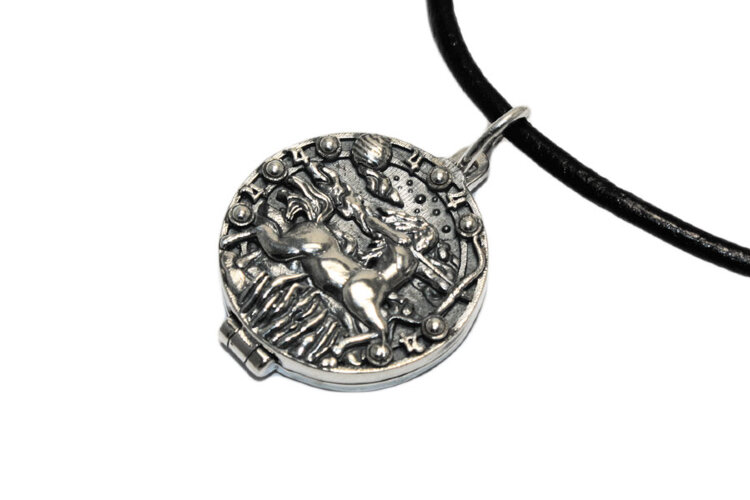 Серебряный открывающийся кулон/медальон знак зодиака Стрелец под фотографию - фото