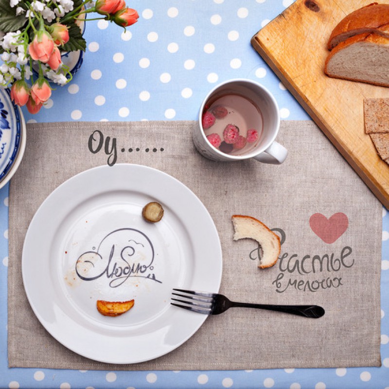 тарелка любимому. тарелка люблю. люблю тарелка. красивые надписи на тарелке. тарелка для любимого на праздник своими руками.