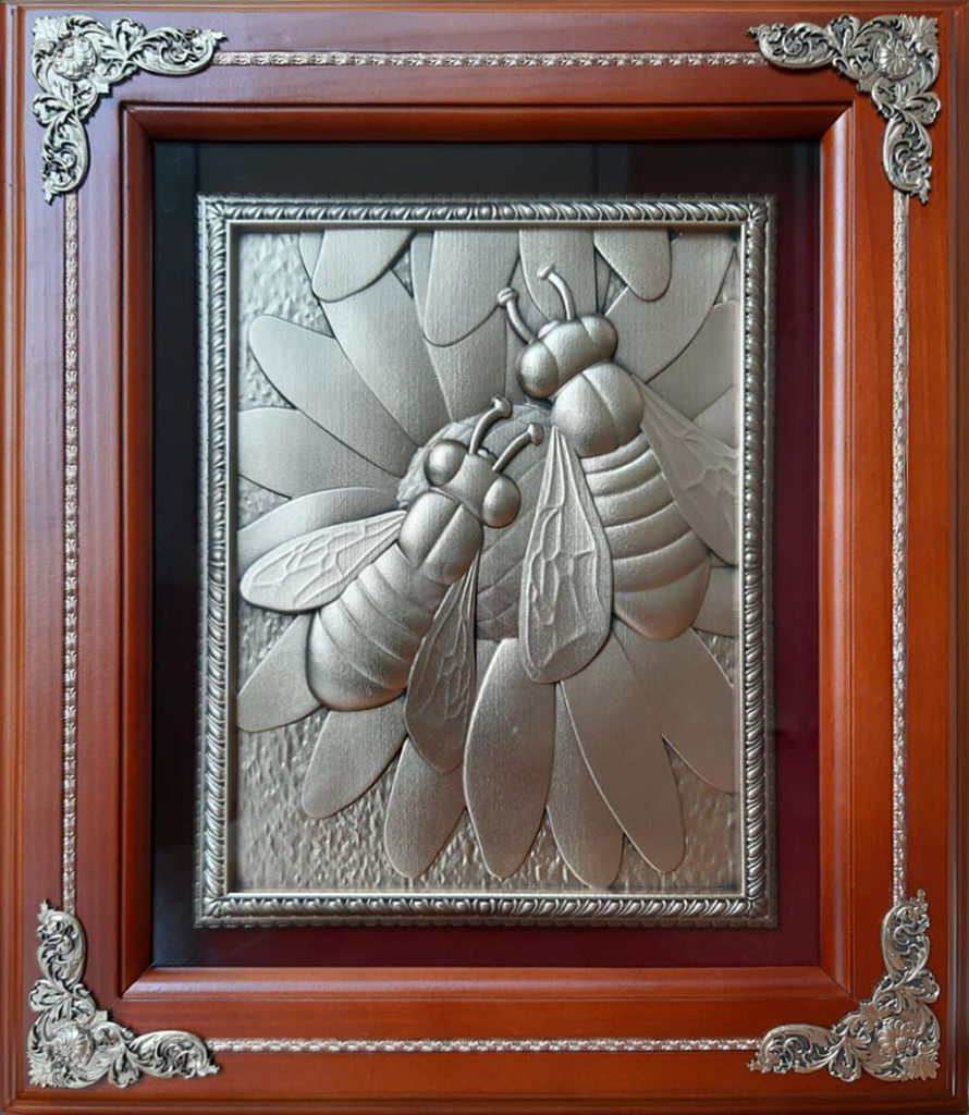 Деревянная ключница настенная Пчелы GAL-20-365 - фото