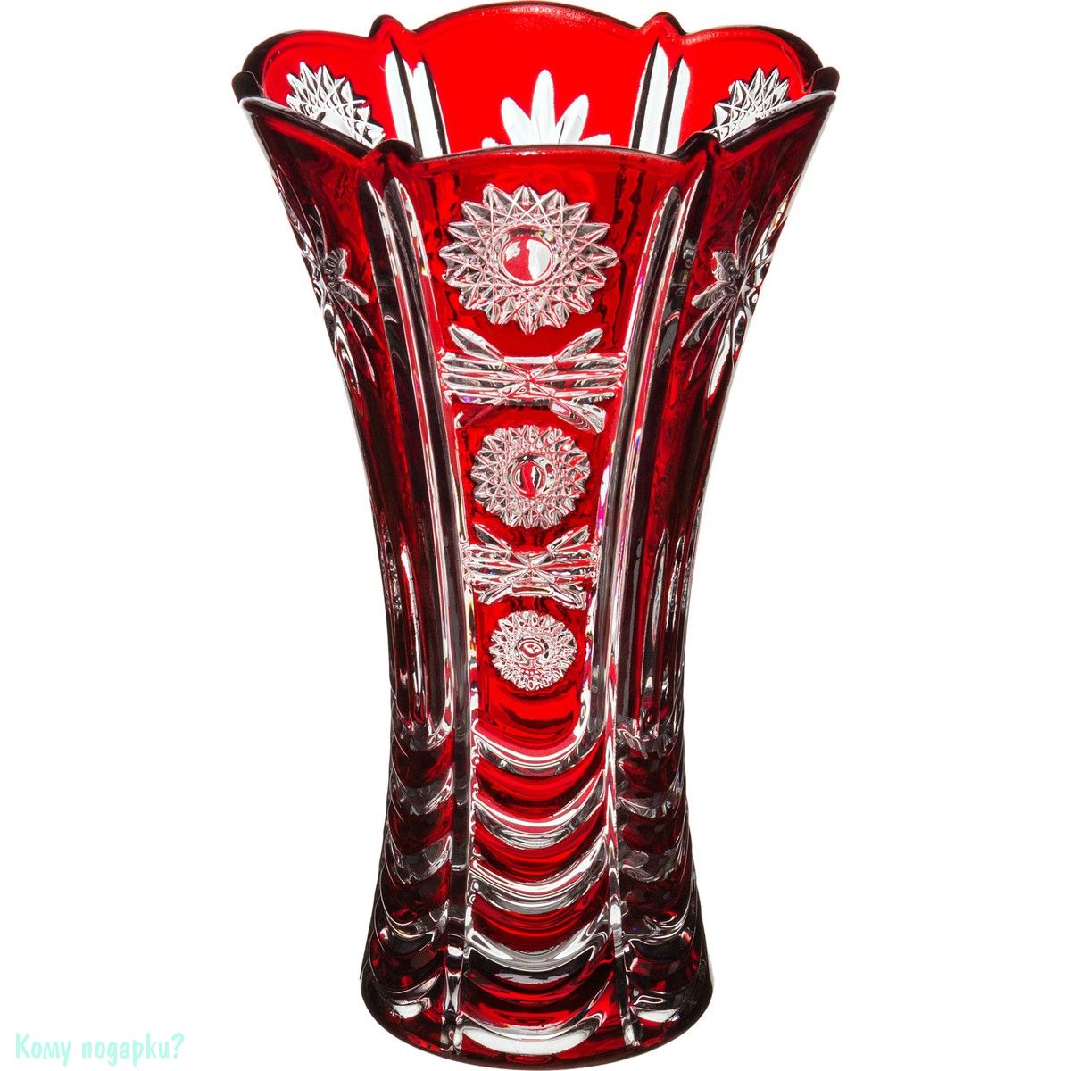 Ваза из красного стекла. Ваза красное стекло ссср. Ваза красная хрустальная славянская малая. Красная хрустальная ваза. Красная хрустальная ваза.