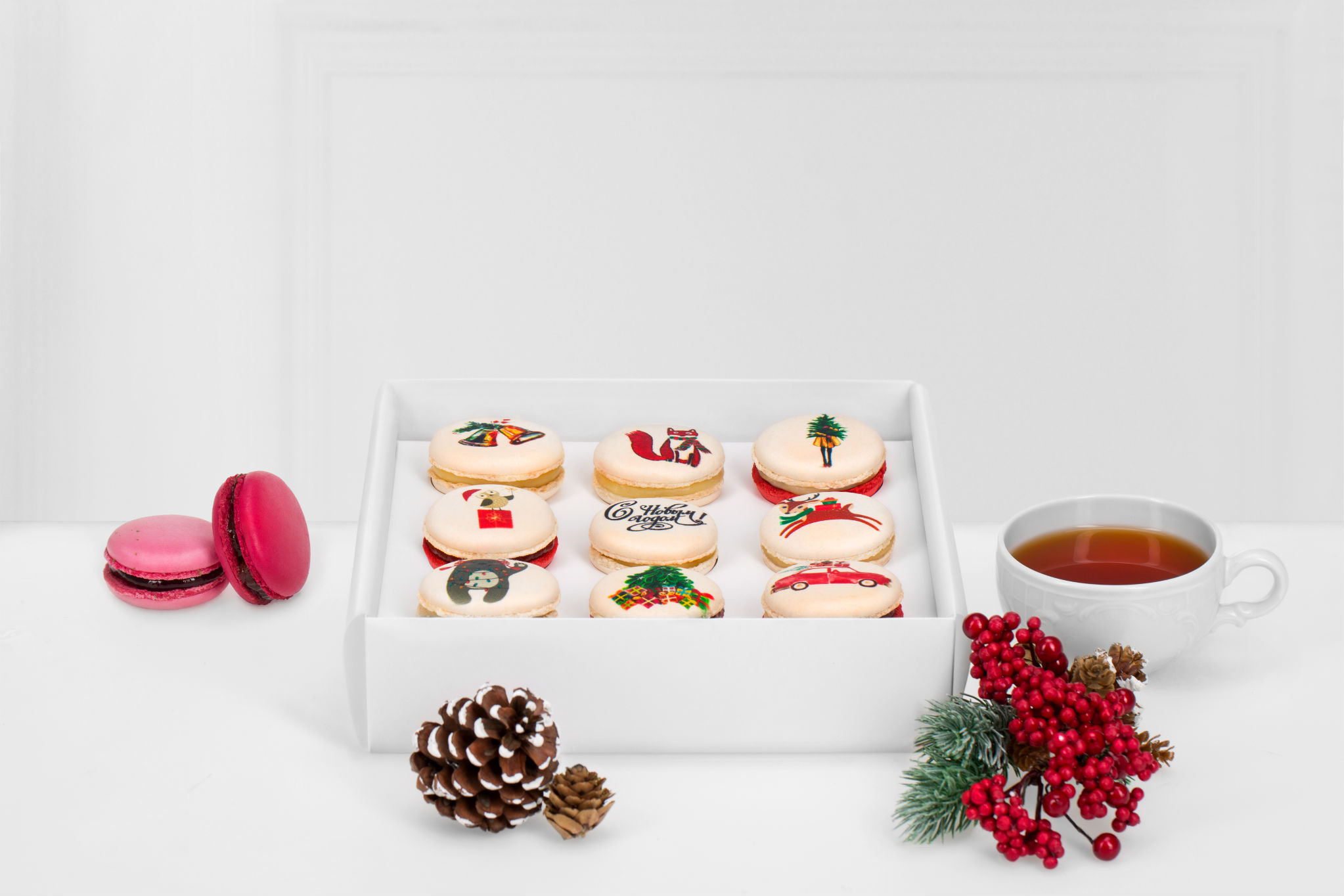 кондитерский новогодний подарок. новогодние наборы кондитерские. набор печенья подарочный на новый год. новогодние наборы сладкие кондитерские. новогодние кондитерские подарочные наборы.