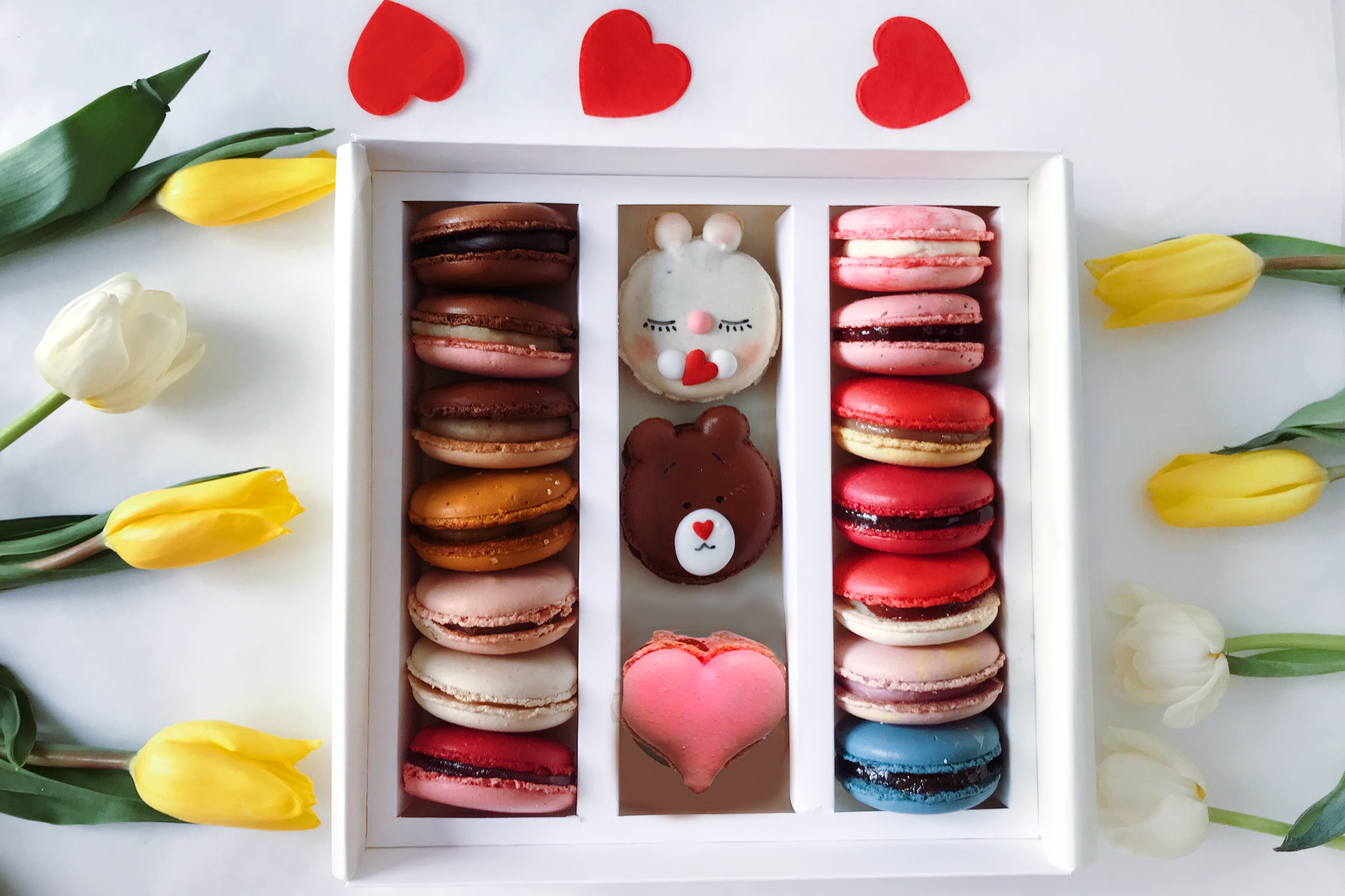 коробка есо макарунс 6 шт. ластики макаронс. подарочный набор макаронов. подарок макароны. необычные макароны.
