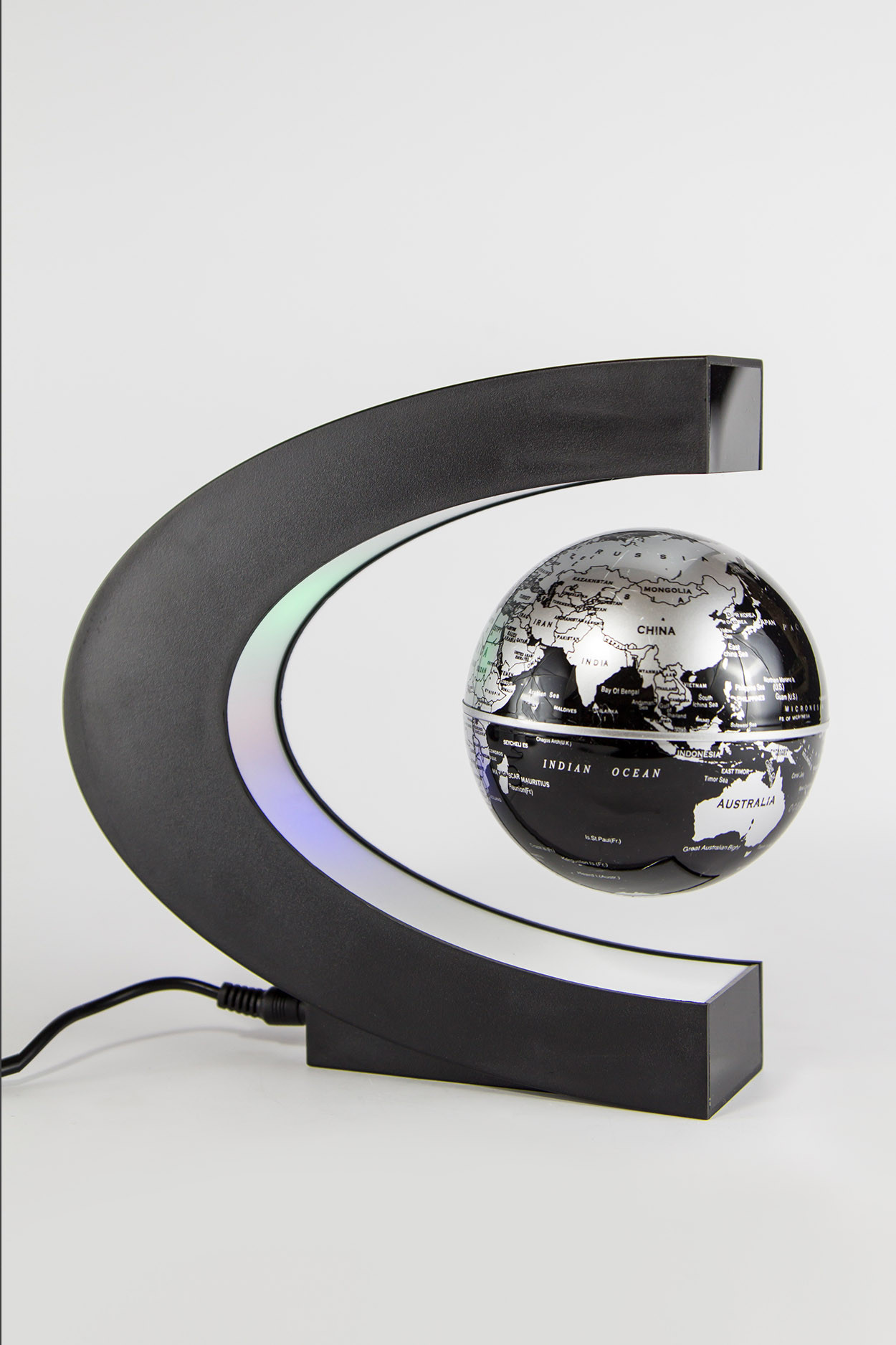 Левитирующий глобус с RGB-подсветкой (чёрный) (D - 9см) 8023012 купить ...