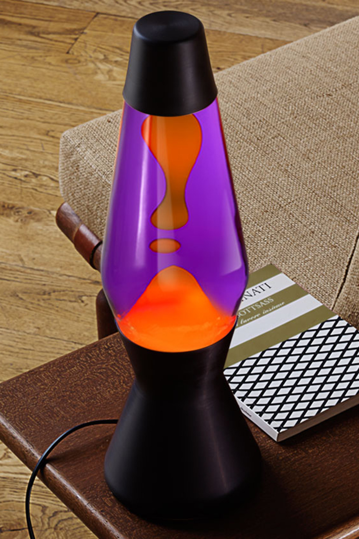Лава-лампа Mathmos Astro Оранжевая/Фиолетовая Matt Black (Воск) 8137882 .