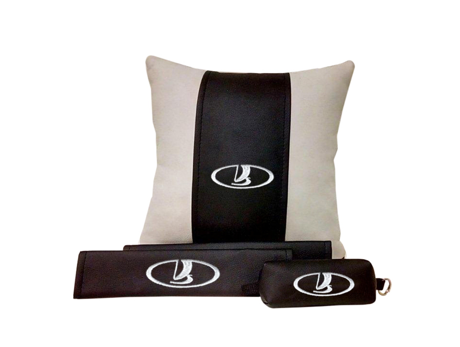 Подарочный набор LADA: подушка, ключница, накладки на ремень безопасности - фото