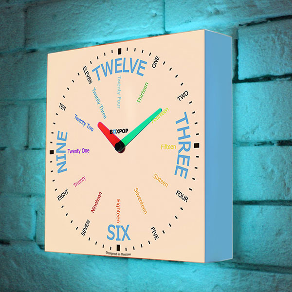 светящиеся будильники. люминесцентный циферблат восток амфибия. светящиеся часы. часы со светящимся циферблатом настенные. световой час в часах.