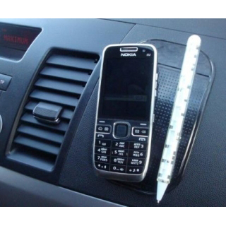 Игрушки на панель авто