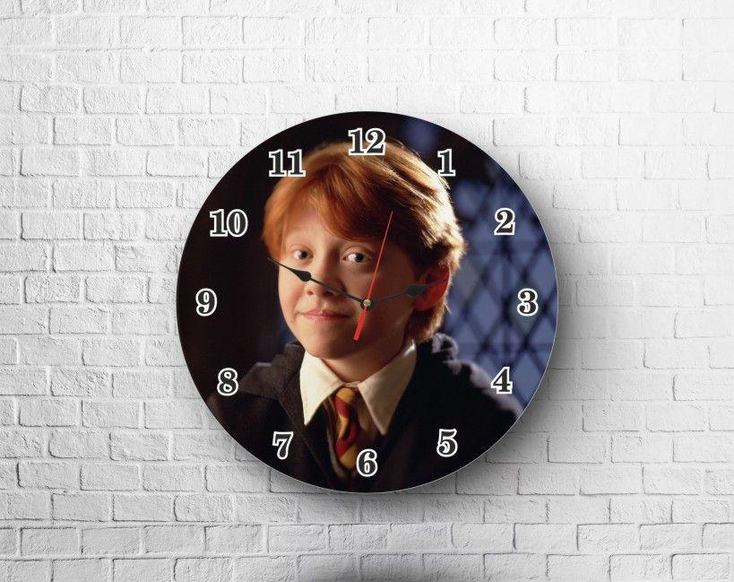 Harry hours. Часы из гарри поттера. Электронные часы гарри поттера. Harry hours. Часы из гарри поттера.