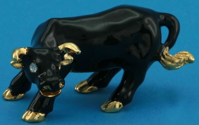 St ox. Фигурка бык 24 k Gold Plated. Фигурка Swarovski бык. Фигурка бык Crystal Swarovski. Фигурка "черный бык".