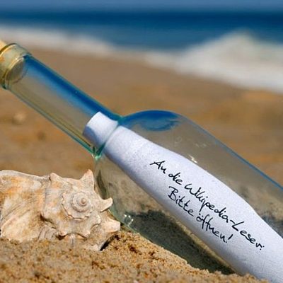 О чем шепчет море в бутылке?